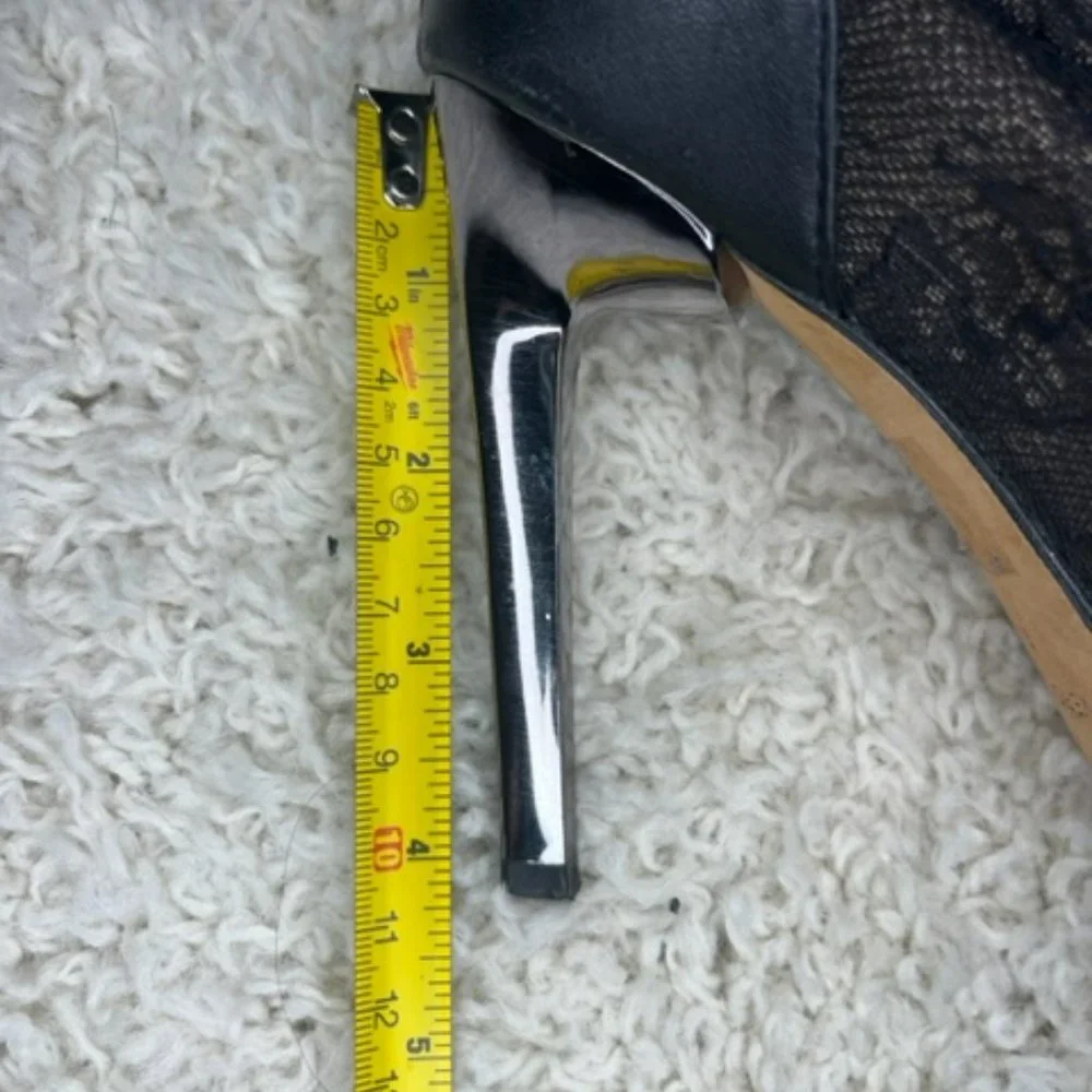 BCBG Maxazria Black Whim Lace Studded High Heel Booties Sz 6M - Picture 9 of 9